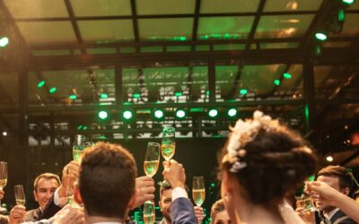 Cerveza en la ceremonia = más energía (y cómo aprovecharlo sin caos)